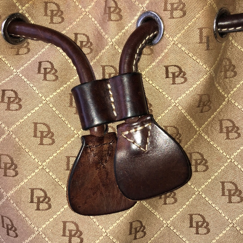 Dooney and Bourke Brown Handbag - Picture 2 of 6